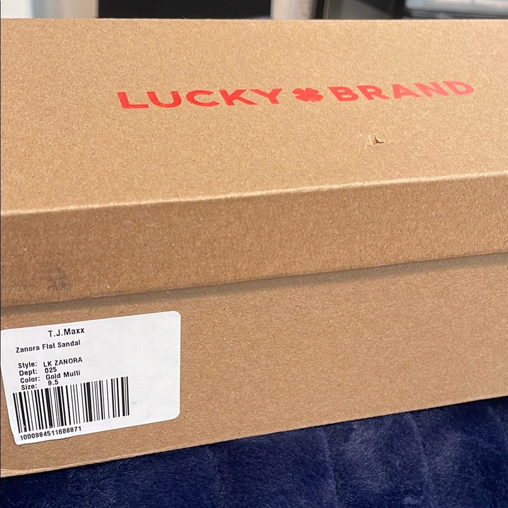 NIB Lucky Brand Zanora Leather Flat Sandals - Picture 14 of 15